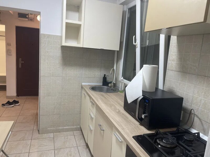 Eroii Revolutiei, apartament doua camere, 45 mp recent renovat, reabilitat,